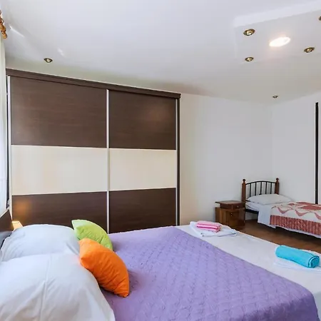 Apartmán 2 Bedroom Stunning In Pula
